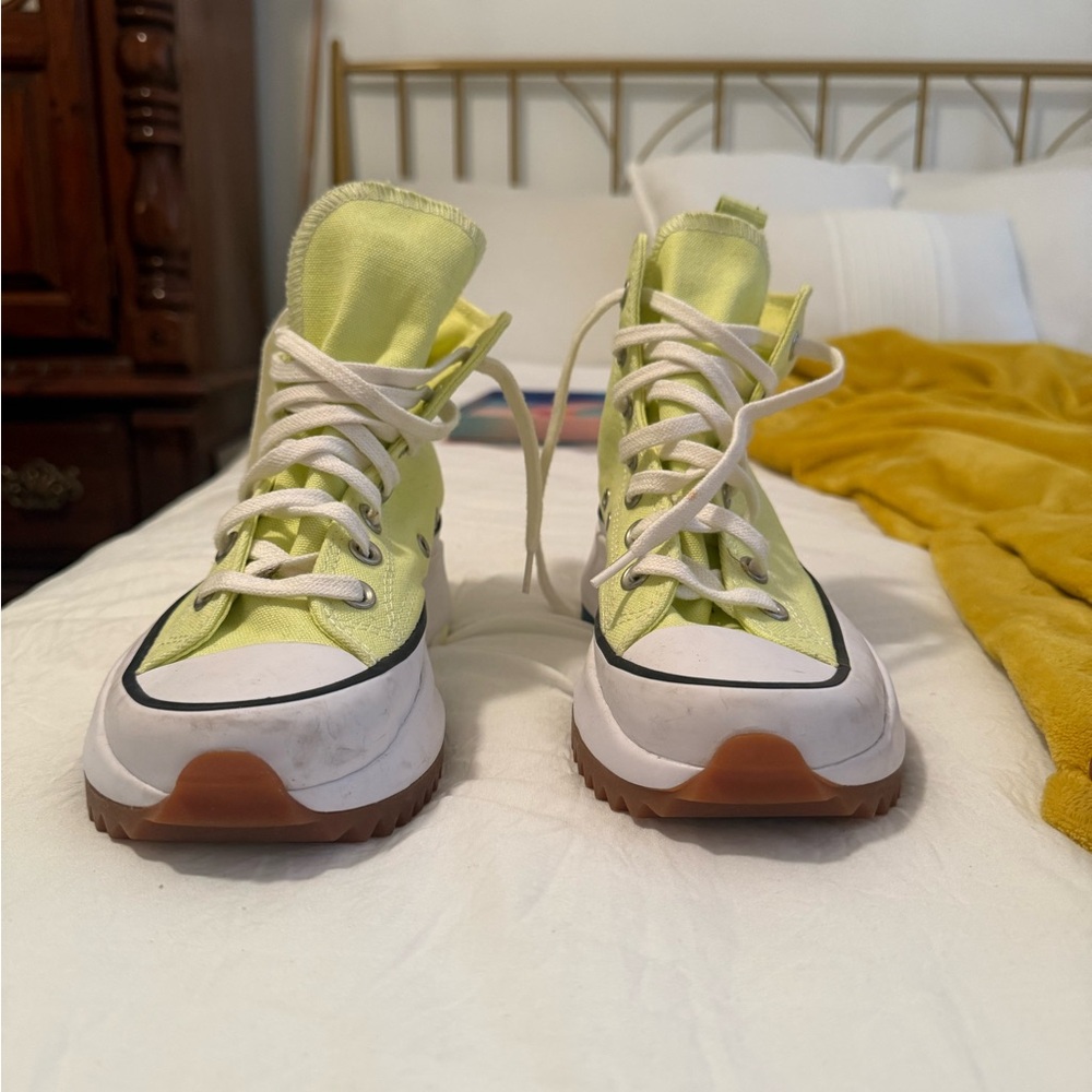 Converse High-Top Sneakers in Yellow and White
